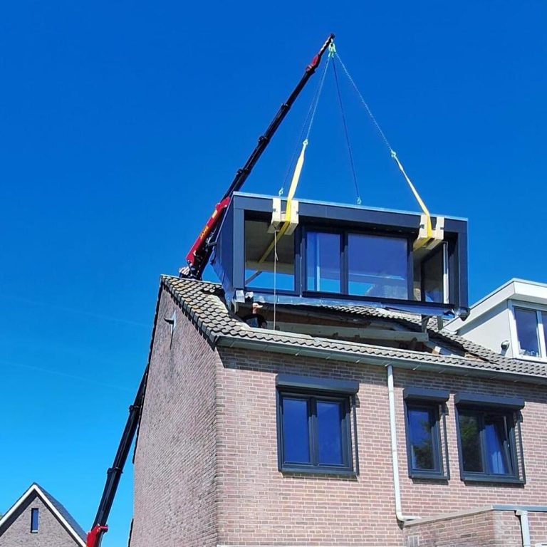 Prefab dakkapel plaatsen aan achterkant